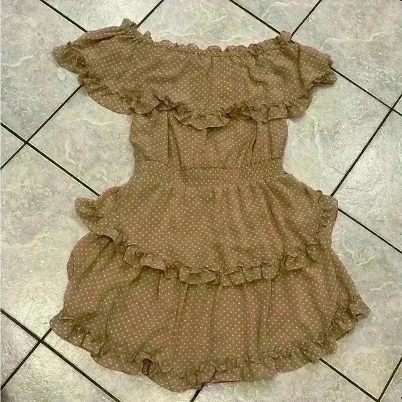 Favlux Fashion Off the Shoulder Tan with White Dots Tiered Dress Size Large - Picture 1 of 7